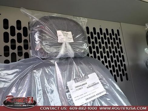 New 2026 RAM ProMaster 1500 w/ Storage Group FWD image 7