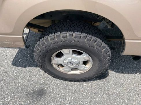 Used 2014 Ford F150 XLT w/ Trailer Tow Package AWD/4WD image 4