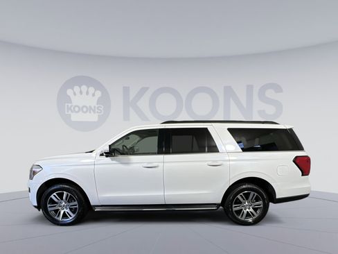 Used 2022 Ford Expedition Max XLT image 2