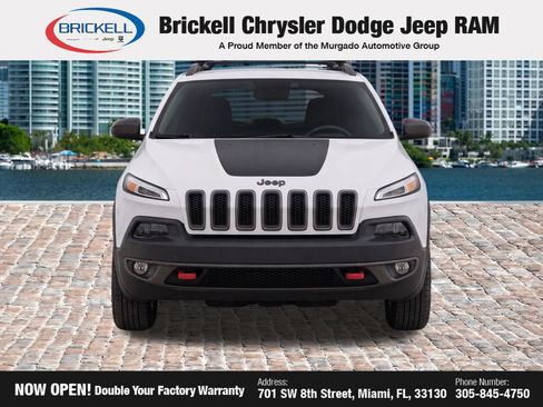 Used 2015 Jeep Cherokee Trailhawk w/ Comfort/Convenience Group AWD/4WD image 6