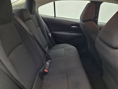 Used 2020 Toyota Corolla LE image 19