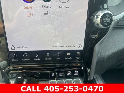 Used 2023 RAM 1500 Laramie AWD/4WD image 18