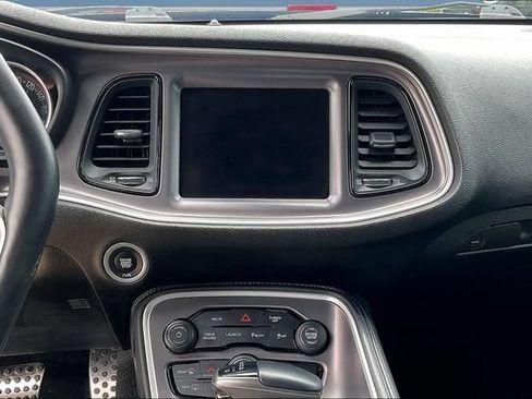 Used 2021 Dodge Challenger R/T Scat Pack RWD image 9