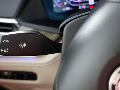 Used 2021 BMW ALPINA XB7 image 28