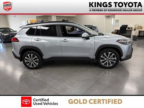 Certified 2023 Toyota Corolla Cross XLE w/ Convenience Package FWD image 10