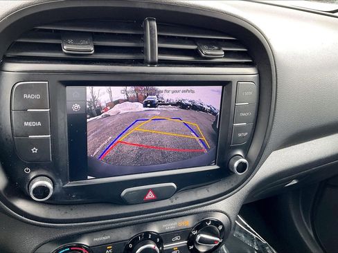 Used 2022 Kia Soul LX w/ Technology Package image 27