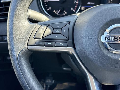 Used 2022 Nissan Rogue Sport S image 15