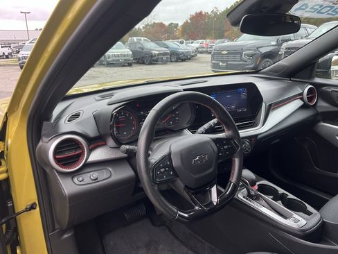 Certified 2024 Chevrolet Trax RS w/ Driver Confidence Package image 11