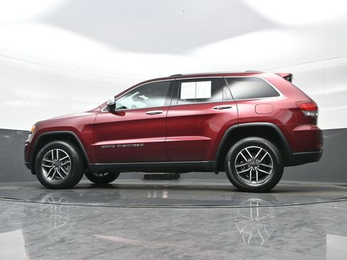 Used 2022 Jeep Grand Cherokee Limited image 29