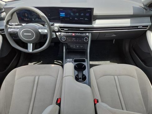 Used 2025 Hyundai Sonata SEL FWD image 25