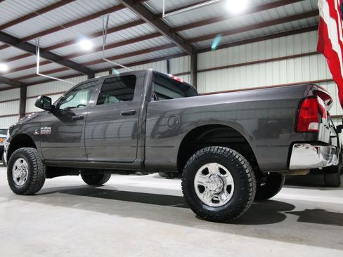Used 2017 RAM 2500 Tradesman w/ Chrome Appearance Group AWD/4WD image 7
