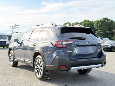 Used 2023 Subaru Outback Touring XT AWD/4WD image 12