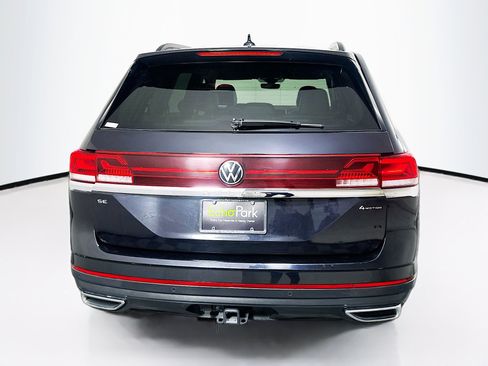 Used 2024 Volkswagen Atlas SE image 7