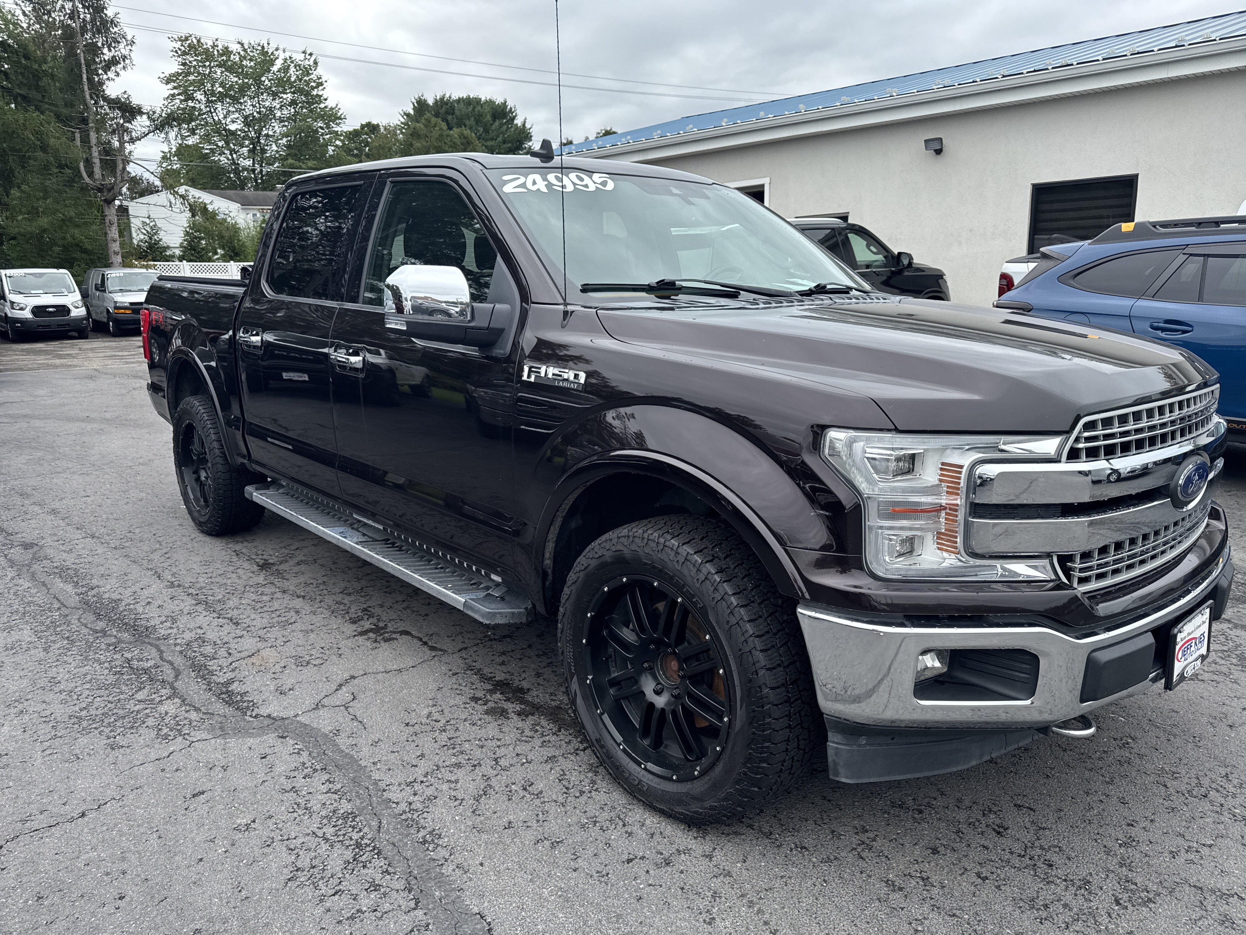 Used 2020 Ford F150 Lariat w/ Equipment Group 502A Luxury AWD/4WD image 3
