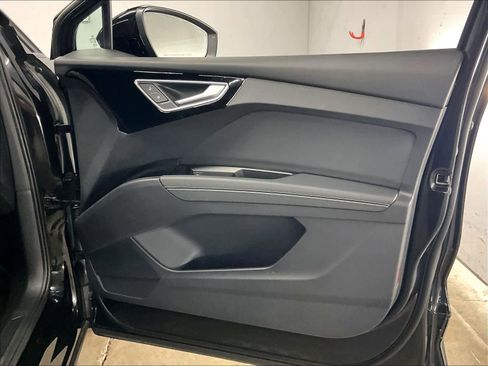 Used 2024 Audi Q4 e-tron Premium Plus w/ Premium Plus image 24