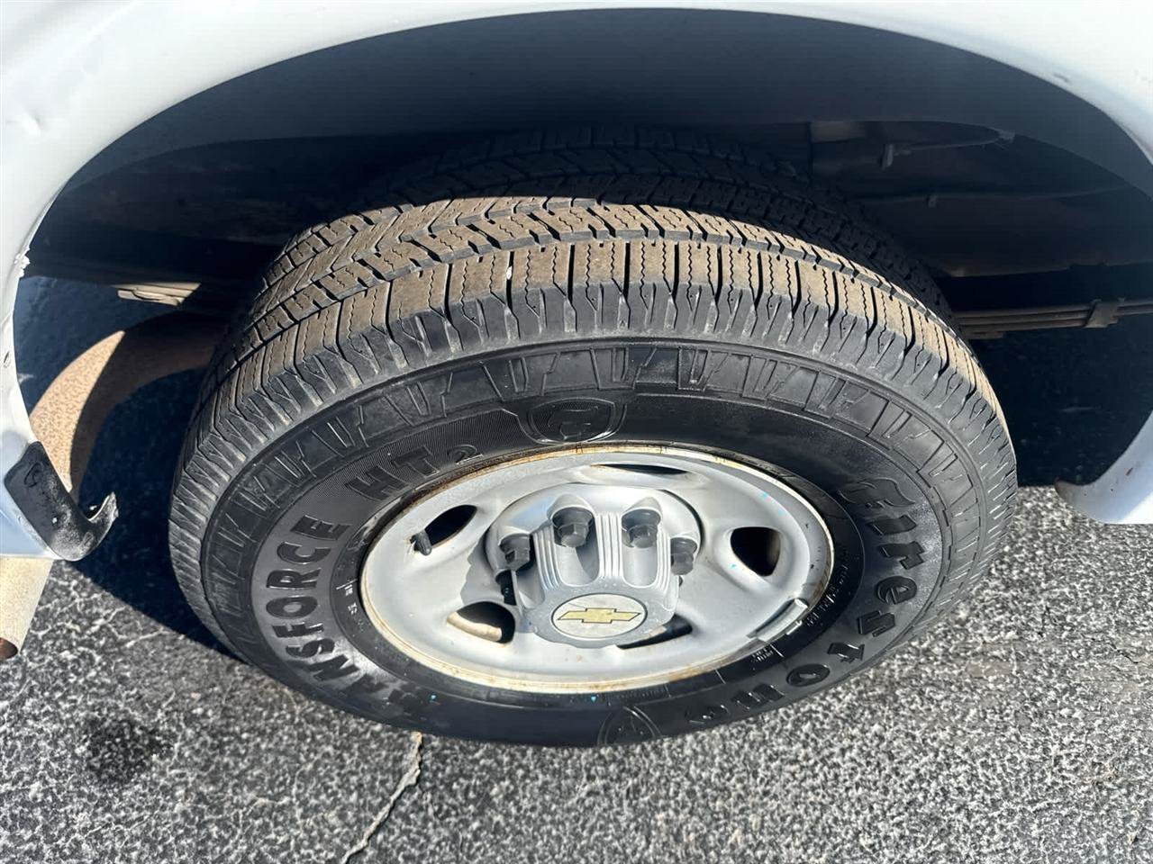 Used 2013 Chevrolet Express 2500 RWD image 9