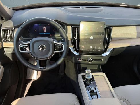 New 2026 Volvo XC90 T8 Core w/ Protection Package Premier AWD/4WD image 28