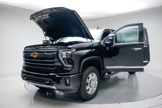 New 2026 Chevrolet Silverado 2500 High Country w/ Technology Package AWD/4WD image 18