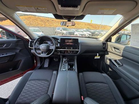 New 2026 Nissan Pathfinder SV image 14