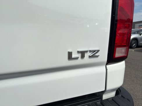 Used 2024 Chevrolet Silverado 3500 LTZ w/ LTZ Premium Package image 10