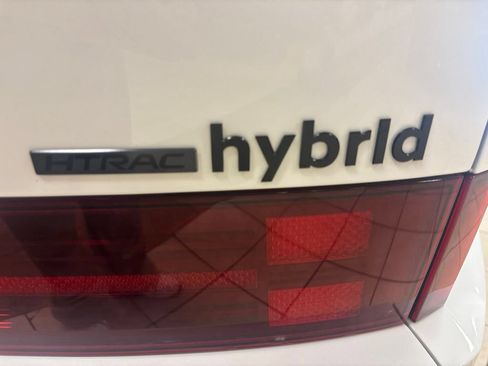 Used 2026 Hyundai Santa Fe Calligraphy AWD/4WD image 9