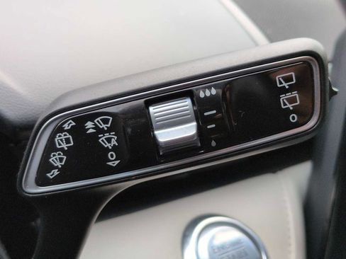 Used 2024 Lincoln Nautilus Reserve image 25