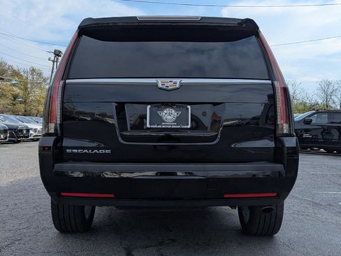 Used 2020 Cadillac Escalade Platinum AWD/4WD image 9