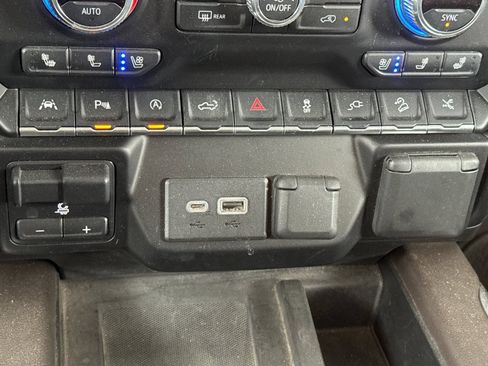 Used 2020 GMC Sierra 1500 Denali w/ Denali Ultimate Package AWD/4WD image 29