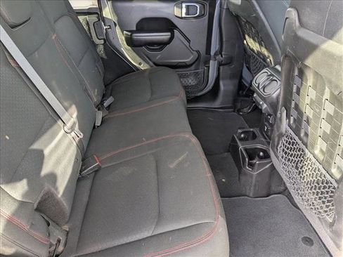 Used 2018 Jeep Wrangler Unlimited Rubicon image 20