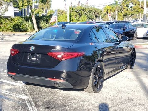 Used 2019 Alfa Romeo Giulia Sport w/ Nero Edizione image 7