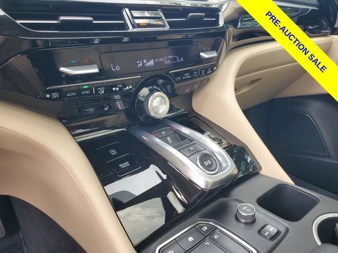 Certified 2024 Acura MDX w/ Technology Package FWD image 34