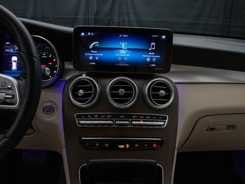 Used 2022 Mercedes-Benz GLC 300 4MATIC image 24