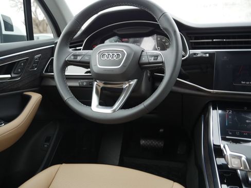 Used 2025 Audi Q7 3.0T Premium Plus w/ Premium Plus Package AWD/4WD image 40