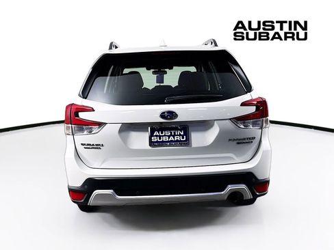 Used 2019 Subaru Forester Touring AWD/4WD image 6