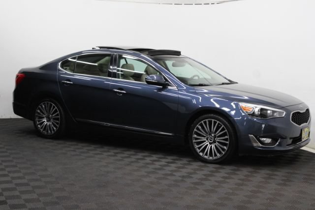 Used 2014 Kia Cadenza Premium w/ Technology Package FWD image 3