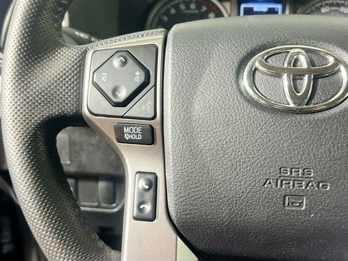 Used 2022 Toyota Tacoma SR5 w/ Technology Package RWD image 17