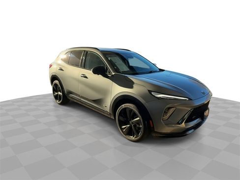 Certified 2025 Buick Envision Sport Touring image 2