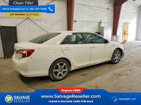 Used 2012 Toyota Camry XLE w/ Leather Pkg FWD image 4