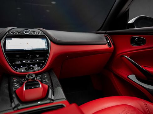 Used 2023 Aston Martin DBX 707 AWD/4WD image 40