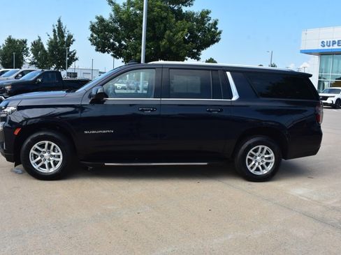 Used 2023 Chevrolet Suburban LT AWD/4WD image 9