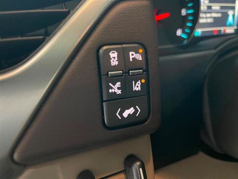 Used 2015 Chevrolet Suburban LTZ AWD/4WD image 18