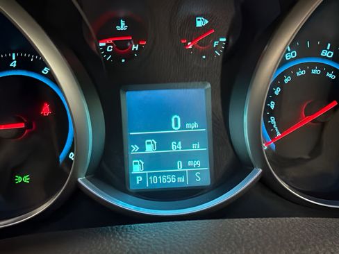 Used 2012 Chevrolet Cruze LS FWD image 16
