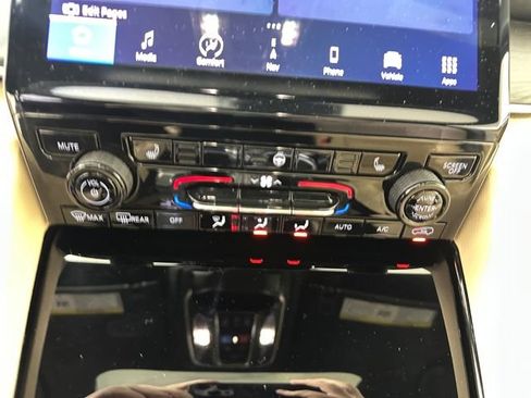 Used 2023 Jeep Grand Cherokee 4WD 4xe image 23