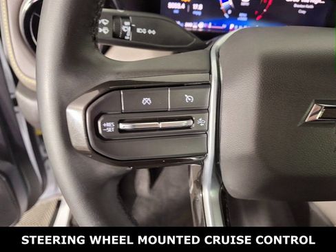 Used 2024 Chevrolet Colorado ZR2 w/ Technology Package image 13