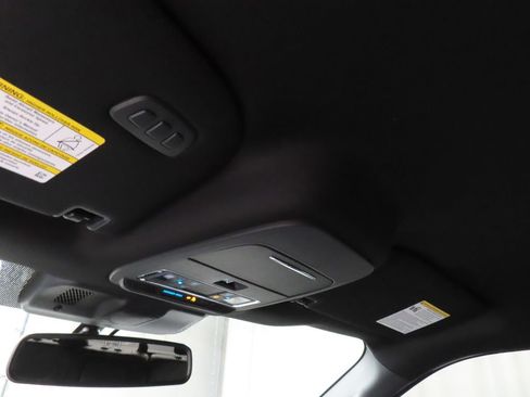 Used 2025 Ford F150 Lariat w/ Equipment Group 501A Mid image 32