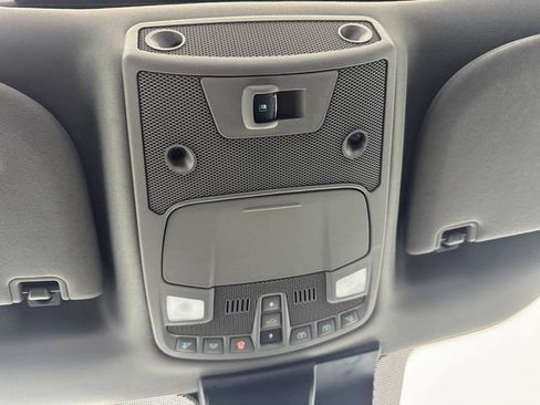 Used 2019 Ford F150 Lariat w/ Equipment Group 502A Luxury AWD/4WD image 39