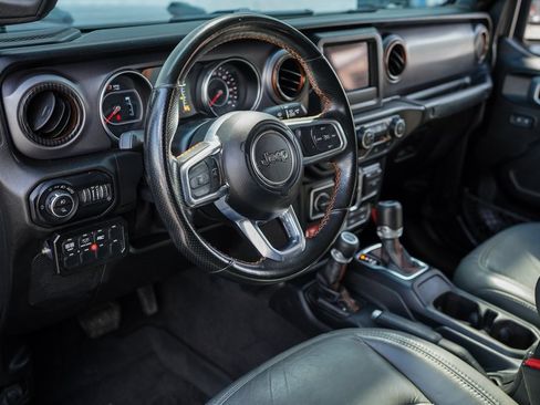 Used 2021 Jeep Gladiator Mojave w/ LED Lighting Group image 19