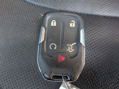 Used 2022 GMC Terrain SLT w/ Infotainment Package II image 36