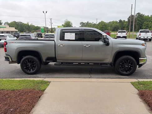 New 2025 Chevrolet Silverado 2500 LTZ w/ LTZ Plus Package AWD/4WD image 5