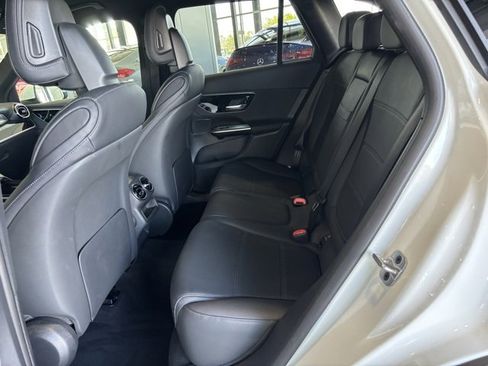 Certified 2025 Mercedes-Benz GLC 300 image 29